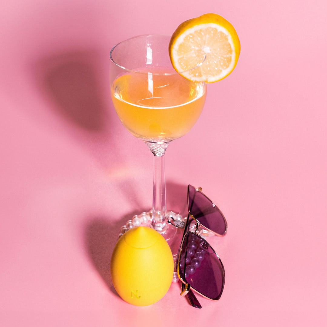 Lemon Clitoral Vibrator — charge